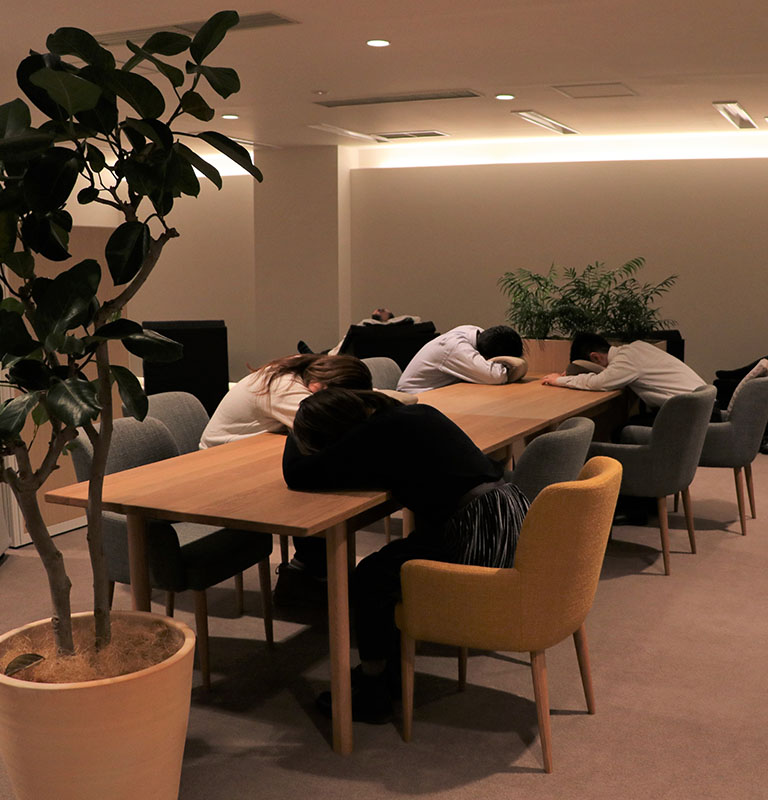 メインビジュアル02