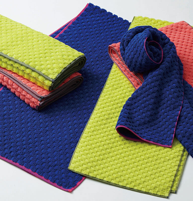 メインビジュアル03